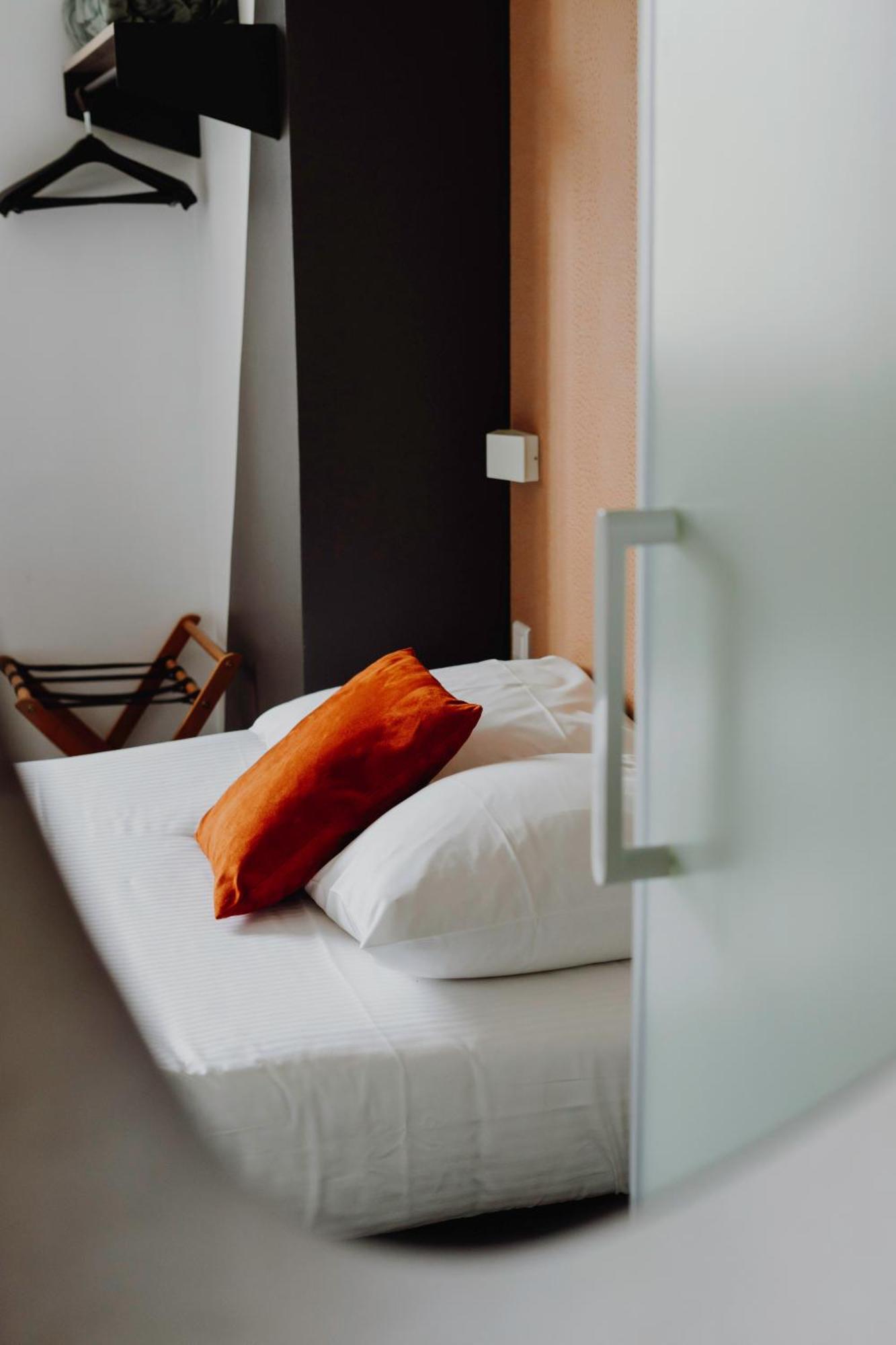 Hotel L'hotel Bristol 3*